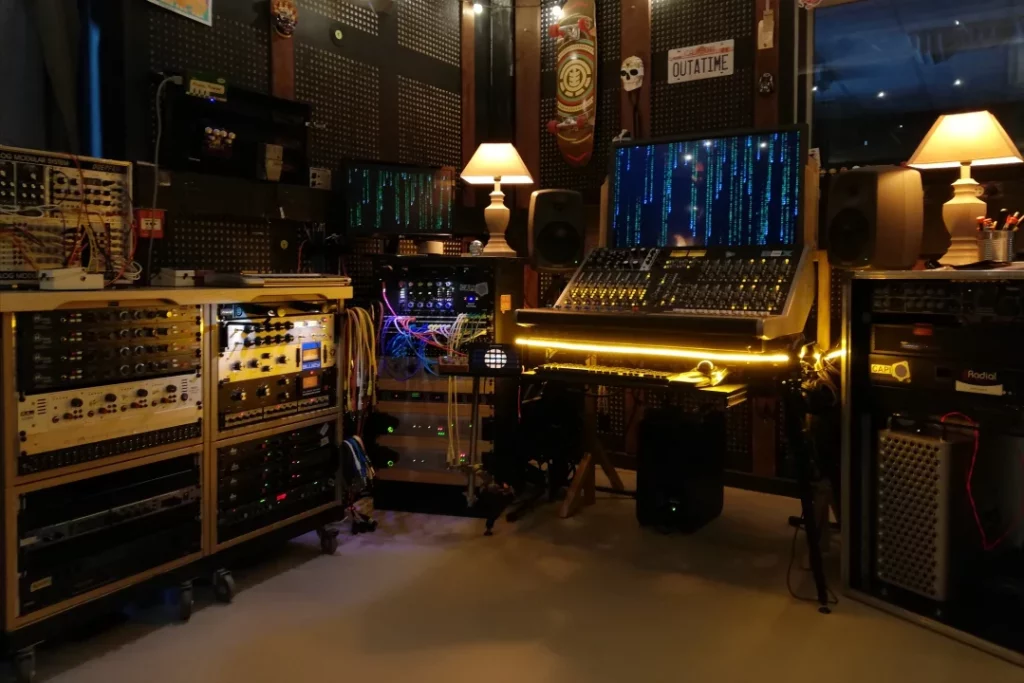 Studio Gear Producing Mixing